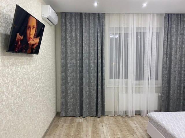 Люкс Апартаменти В Центрі Міста ,Жк Театральний Rivne Ngoại thất bức ảnh