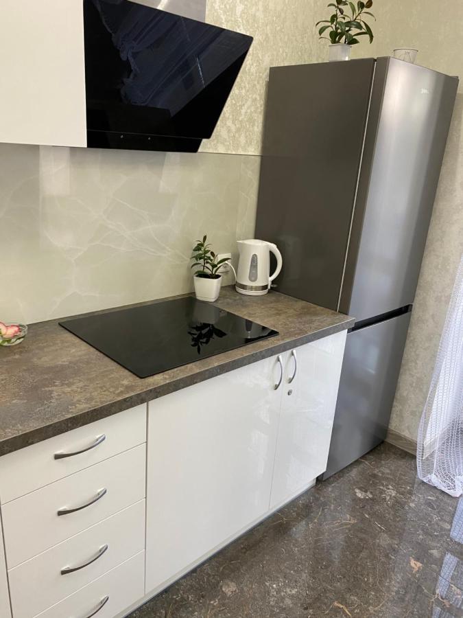 Люкс Апартаменти В Центрі Міста ,Жк Театральний Rivne Ngoại thất bức ảnh